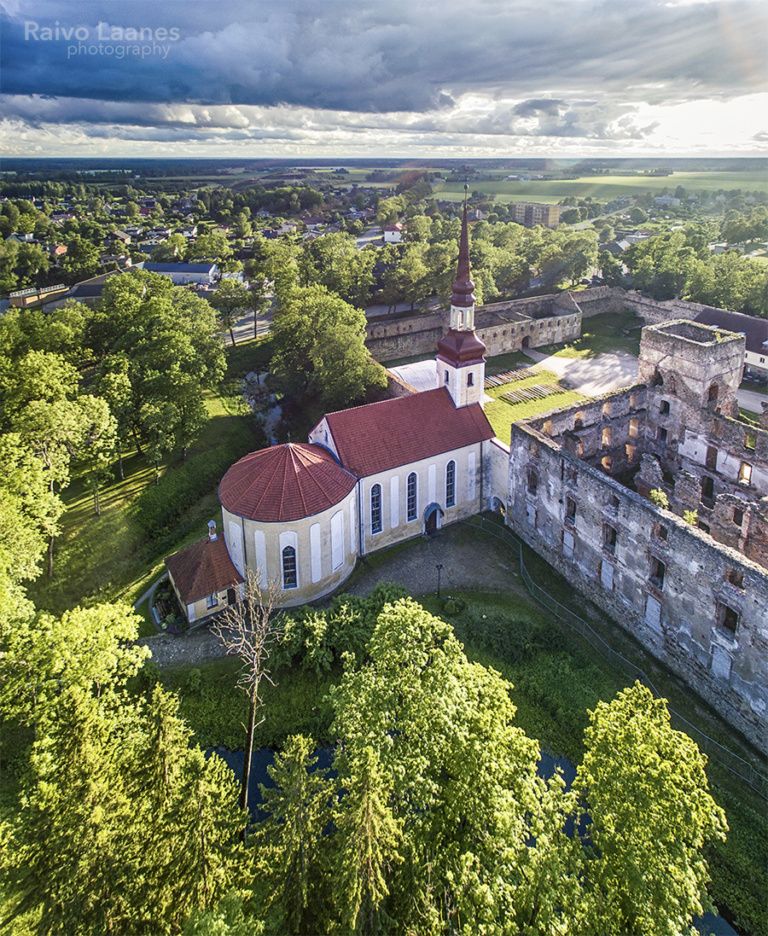 Põltsamaa Niguliste kirik